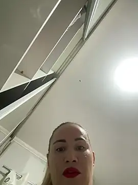 Snapshot of andressagdias chatting on January 2, 2025, 10:01 pm andressagdias online show from January 2, 2025, 10:01 pm