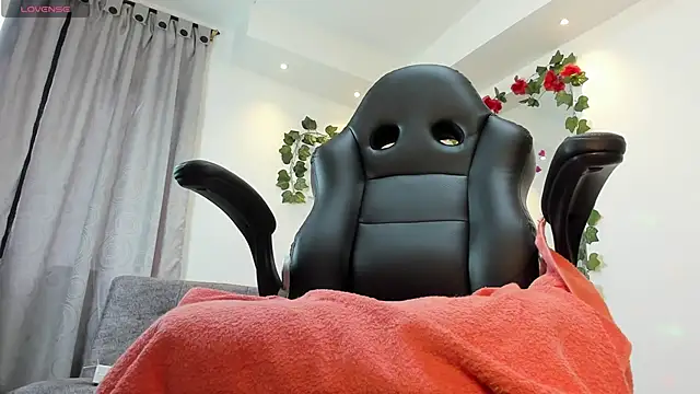 Electraa fox online show from February 22, 2025, 3:36 pm