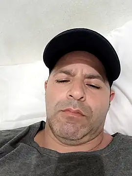 Marciogrei online show from October 21, 2025, 6:07 pm