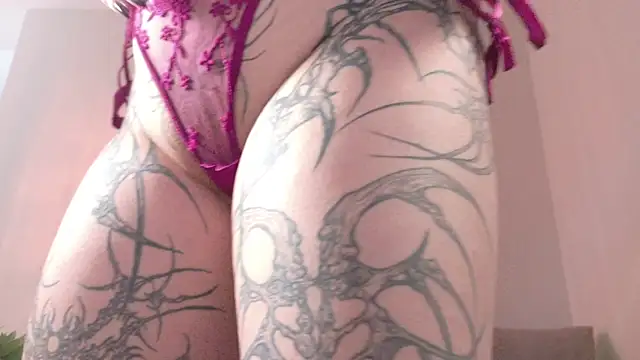 Yuriko May online show from April 7, 2026, 9:33 am