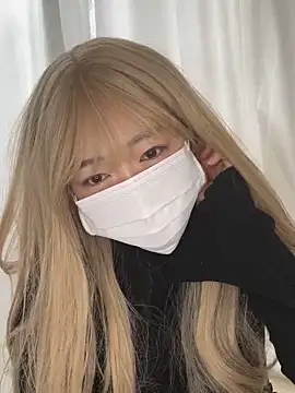  Lily xx online show from February 2, 2025, 7:20 am