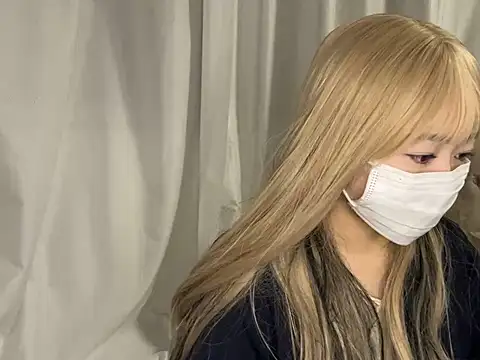  Lily xx online show from December 31, 2024, 12:15 pm