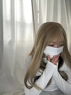  Lily xx online show from March 5, 2025, 8:21 am