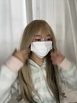  Lily xx online show from March 14, 2025, 8:21 am