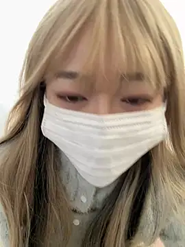  Lily xx online show from December 19, 2024, 5:40 am