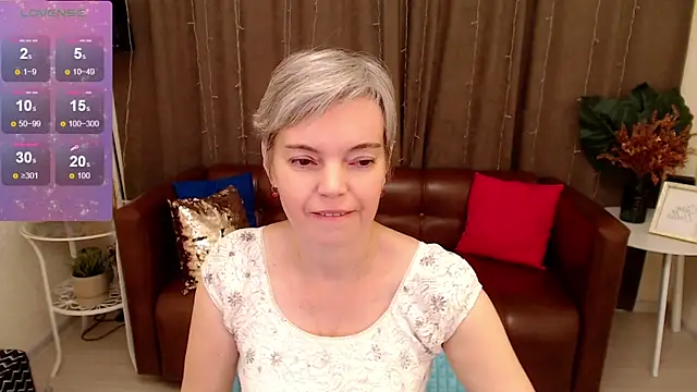 Snapshot of Cutie_Erikaa1 chatting on March 5, 2025, 3:51 am Cutie Erikaa1 online show from March 5, 2025, 3:51 am