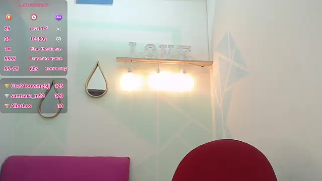 Mia-kalinfa online show from March 21, 2025, 6:40 pm