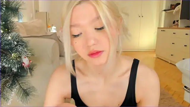 Snapshot of milli_sun_ chatting on December 18, 2025, 5:01 am milli sun online show from December 18, 2025, 5:01 am