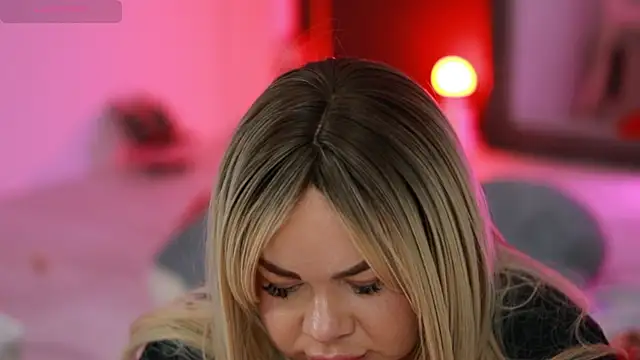 Snapshot of MissLilaa chatting on March 20, 2025, 10:07 pm MissLilaa online show from March 20, 2025, 10:07 pm