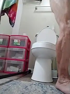 geilerschwanz64 online show from October 7, 2025, 4:52 pm