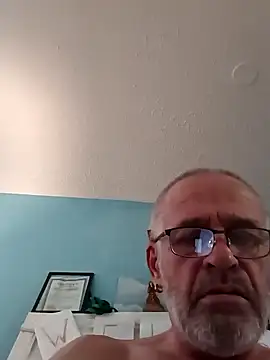 geilerschwanz64 online show from January 29, 2025, 2:21 pm