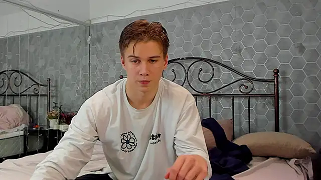 Marcus Swampov online show from December 10, 2024, 2:39 pm