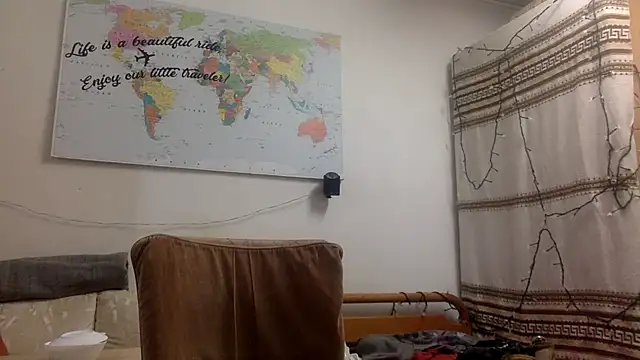 TowaFreespirit online show from December 4, 2024, 3:48 pm