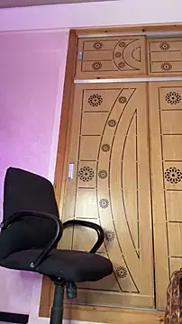 Snapshot of sexy_kaaylie chatting on December 4, 2025, 1:59 am sexy kaaylie online show from December 4, 2025, 1:59 am