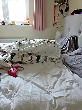 Tallulah-mae-xoxox online show from November 22, 2025, 11:20 am