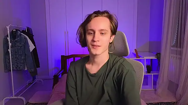 nikompell online show from February 26, 2025, 4:52 am