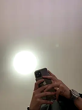 nico 18x online show from November 12, 2025, 3:21 am