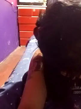 shishiii 11 online show from January 8, 2025, 4:02 am