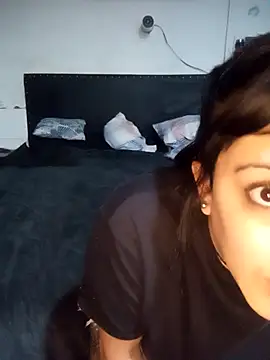 shishiii 11 online show from April 9, 2026, 6:19 am