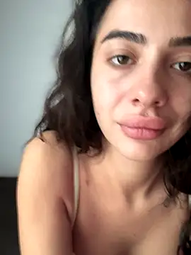 LaraVegas  online show from November 7, 2025, 8:08 am