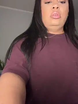 Snapshot of camiliaskye chatting on February 5, 2026, 6:09 am camiliaskye online show from February 5, 2026, 6:09 am