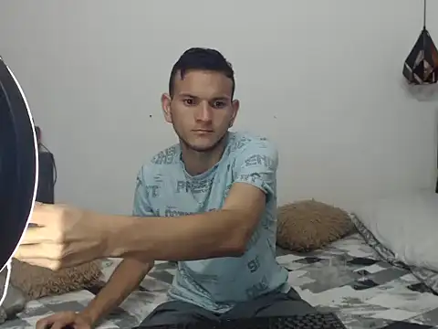 Snapshot of Latin_Boy24 chatting on October 13, 2025, 4:30 pm Latin Boy24 online show from October 13, 2025, 4:30 pm