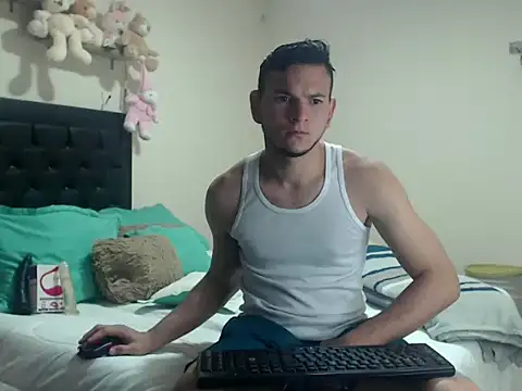 Snapshot of Latin_Boy24 chatting on March 20, 2026, 12:39 pm Latin Boy24 online show from March 20, 2026, 12:39 pm