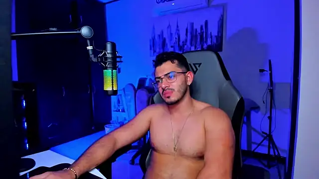 Snapshot of BrunoD31 chatting on November 30, 2025, 4:46 am BrunoD31 online show from November 30, 2025, 4:46 am