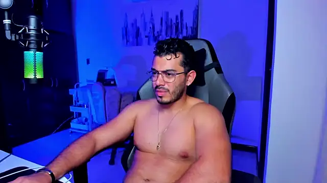 Snapshot of BrunoD31 chatting on October 21, 2025, 4:12 am BrunoD31 online show from October 21, 2025, 4:12 am