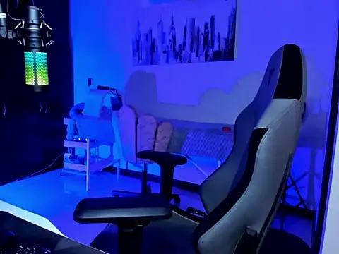 BrunoD31 online show from April 13, 2026, 3:32 am