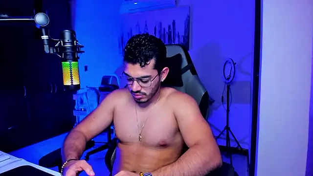 Snapshot of BrunoD31 chatting on October 29, 2025, 4:33 am BrunoD31 online show from October 29, 2025, 4:33 am