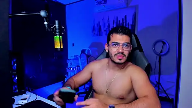 Snapshot of BrunoD31 chatting on November 20, 2025, 4:02 am BrunoD31 online show from November 20, 2025, 4:02 am