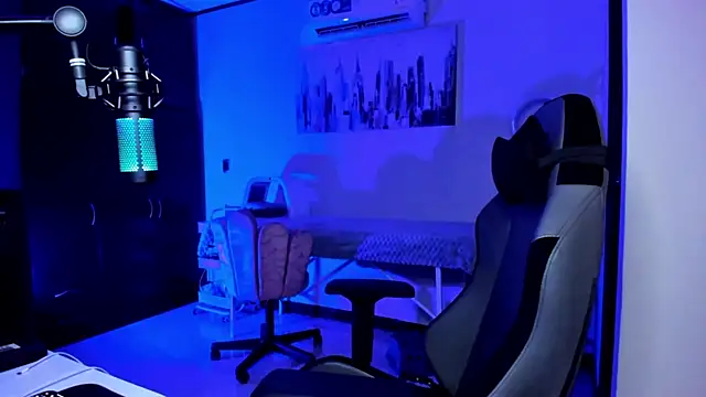 Snapshot of BrunoD31 chatting on October 22, 2025, 5:18 am BrunoD31 online show from October 22, 2025, 5:18 am