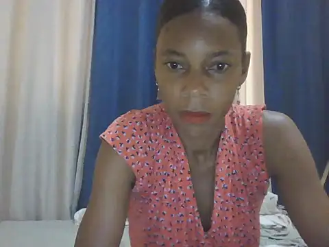 Snapshot of adele-33 chatting on February 21, 2026, 6:21 pm adele-33 online show from February 21, 2026, 6:21 pm