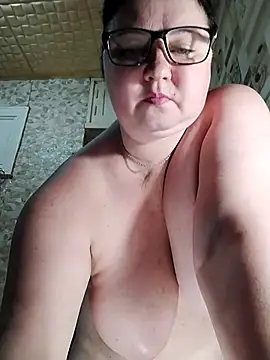 Holly-69 online show from July 16, 2026, 4:59 pm
