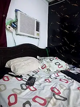 CRISTHIAN GREY01 online show from March 18, 2026, 7:15 pm