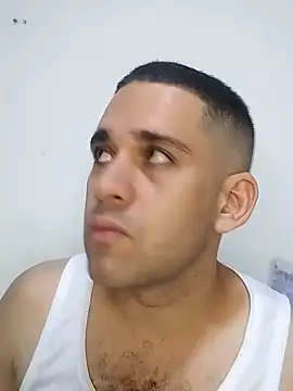 CRISTHIAN GREY01 online show from January 21, 2025, 5:38 am