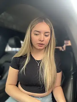 imlindapink online show from February 2, 2026, 3:55 pm