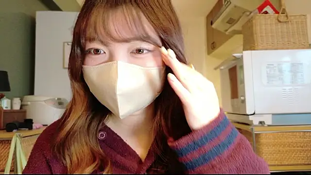  Yui  online show from October 25, 2025, 5:17 am