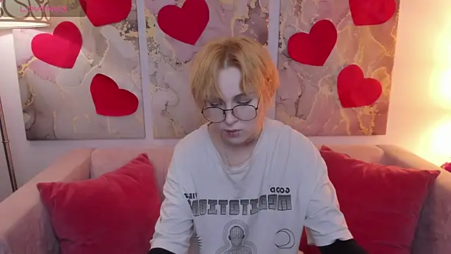 fiamoory online show from February 25, 2025, 10:09 pm