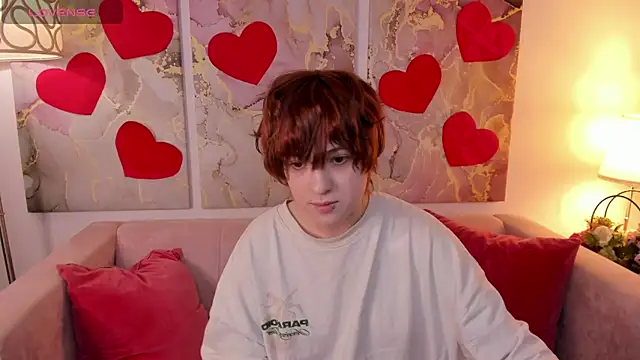 fiamoory online show from February 22, 2025, 4:40 am