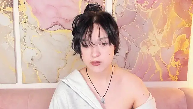 fiamoory online show from October 10, 2025, 1:06 am