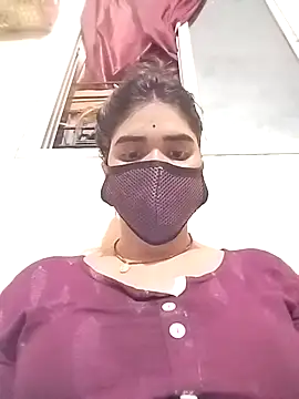 Snapshot of Meri-javani chatting on May 4, 2026, 5:49 pm Meri-javani online show from May 4, 2026, 5:49 pm