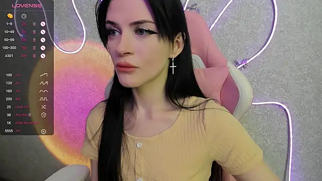 Molly Crystall online show from July 14, 2026, 3:00 am