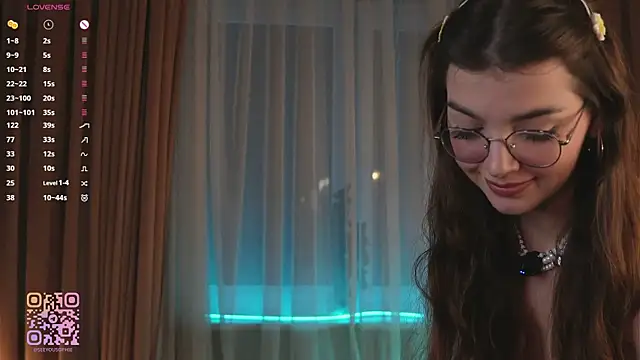 FlairEdgin online show from December 17, 2025, 7:41 pm