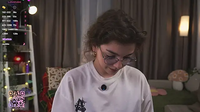 Snapshot of FlairEdgin chatting on April 15, 2026, 7:18 pm FlairEdgin online show from April 15, 2026, 7:18 pm