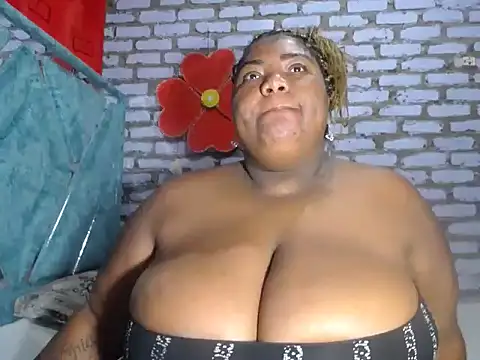 Snapshot of bustyboobsperver chatting on September 14, 2025, 1:33 pm bustyboobsperver online show from September 14, 2025, 1:33 pm