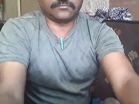 LOVEGURU D online show from February 3, 2025, 10:47 am