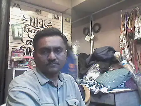 LOVEGURU D online show from March 10, 2025, 5:39 pm