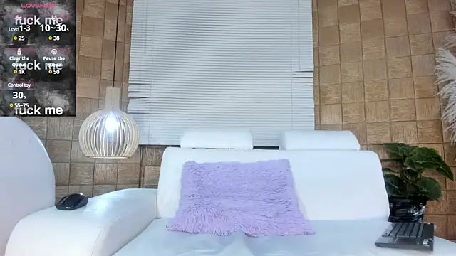 TOWERS21  online show from January 20, 2025, 8:18 pm